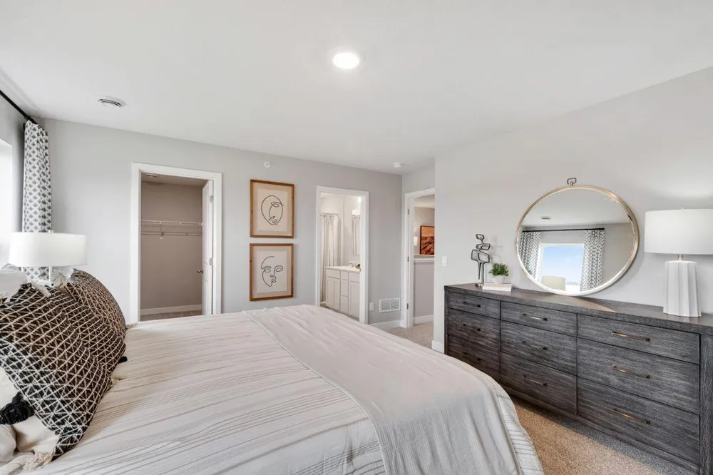 17506 Diplomat Loop Lakeville, MN 55044