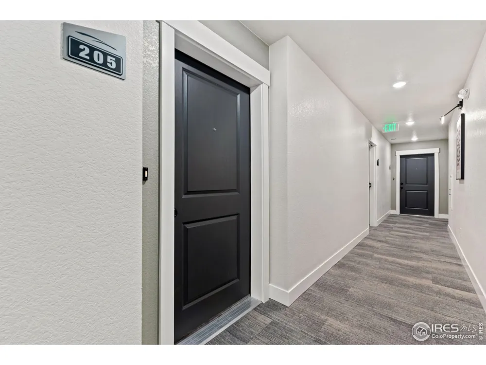 265 High Point Drive #205 Longmont, CO 80504
