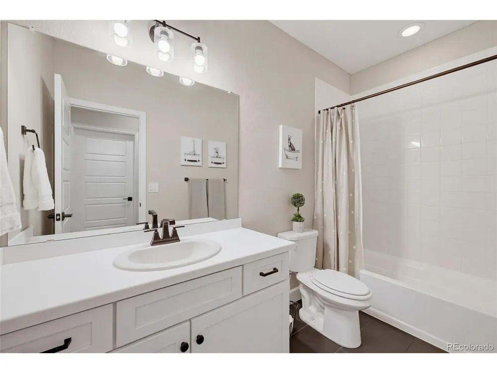 22622 E Narrowleaf Circle Aurora, CO 80016