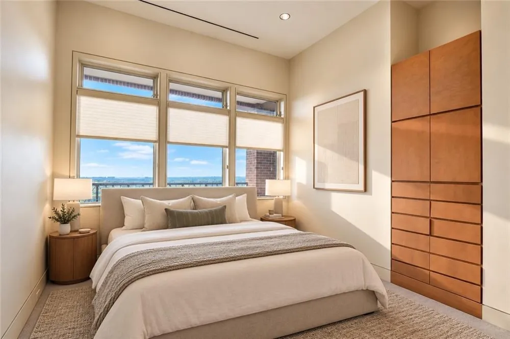 2724 Peachtree Road NW #Upper Penthouse Atlanta, GA 30305