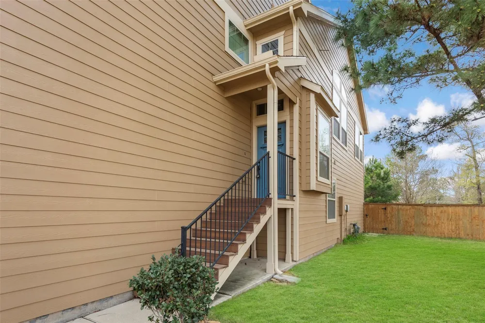 202 Cheswood Forest Place Montgomery, TX 77316