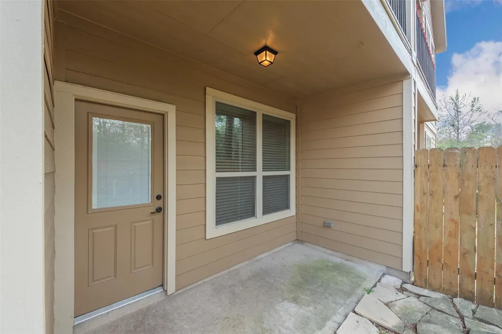 202 Cheswood Forest Place Montgomery, TX 77316