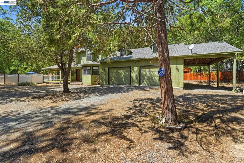 21916 Fallview Dr Sonora, CA 95370