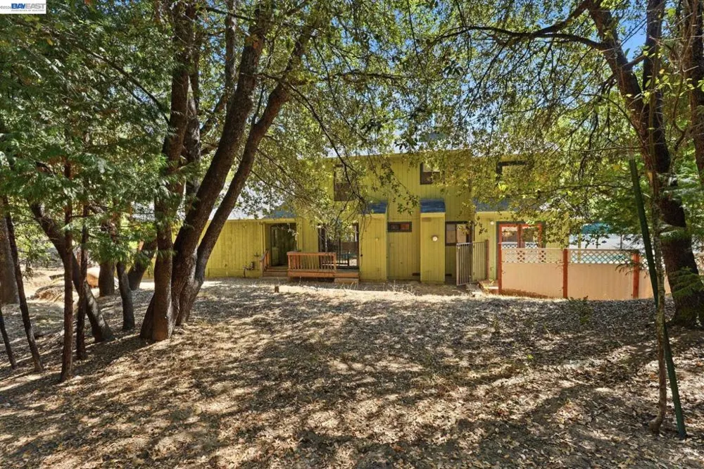 21916 Fallview Dr Sonora, CA 95370