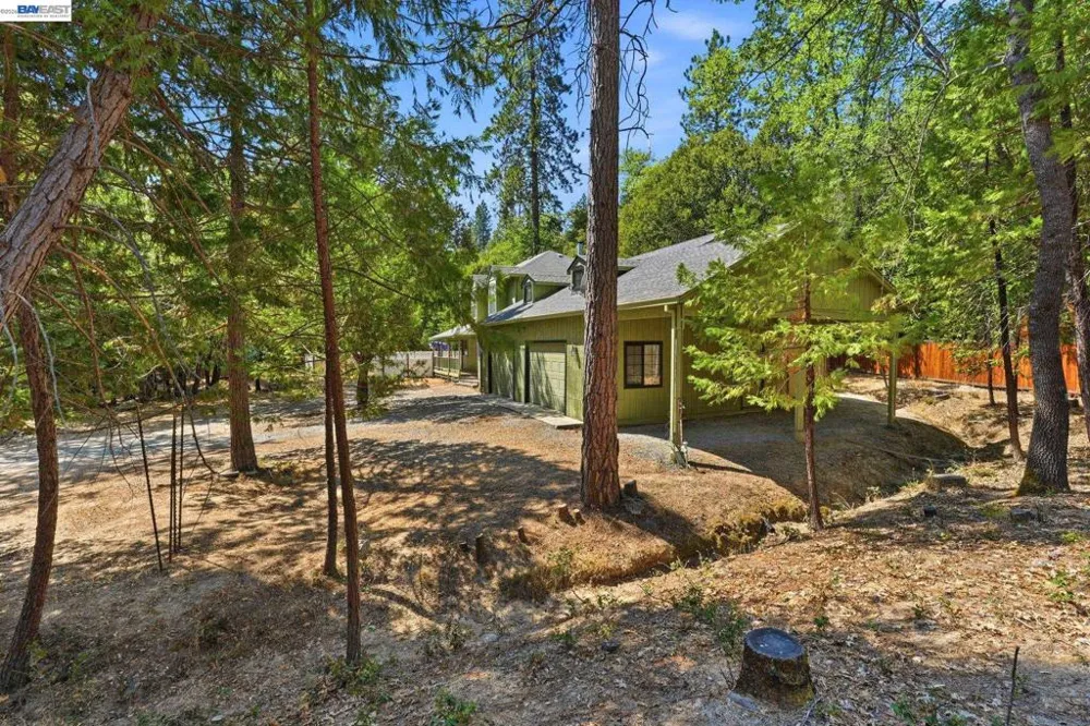 21916 Fallview Dr Sonora, CA 95370