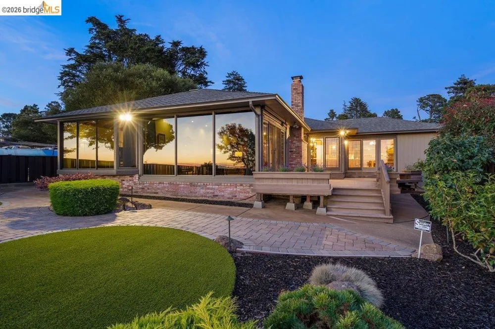 8765 Terrace Drive El Cerrito, CA 94530