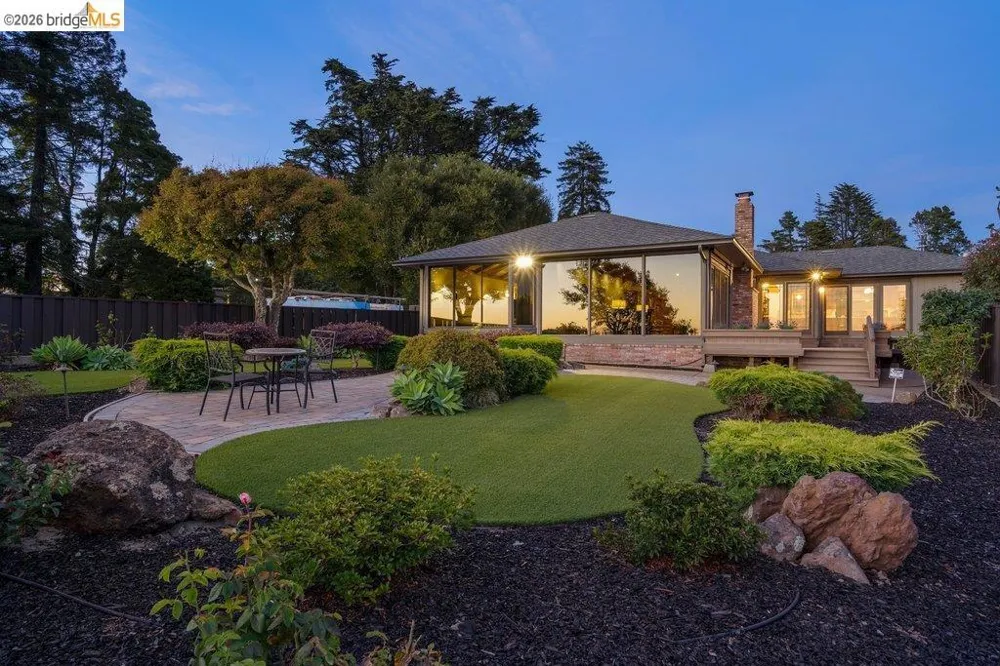 8765 Terrace Drive El Cerrito, CA 94530