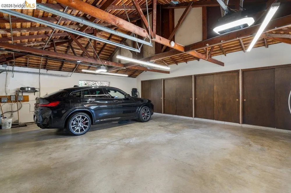 8765 Terrace Drive El Cerrito, CA 94530