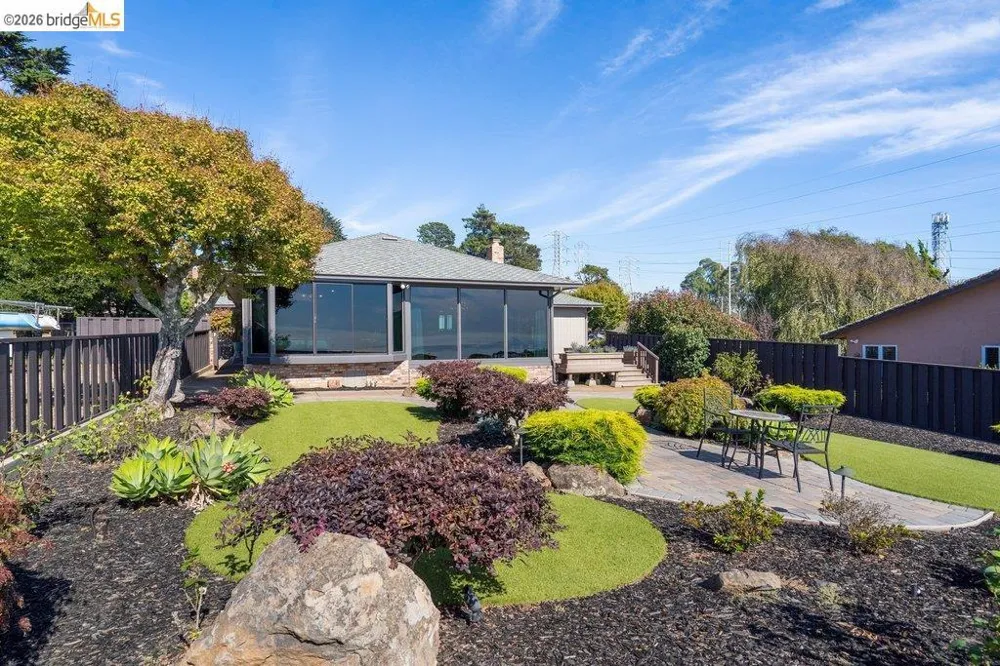 8765 Terrace Drive El Cerrito, CA 94530