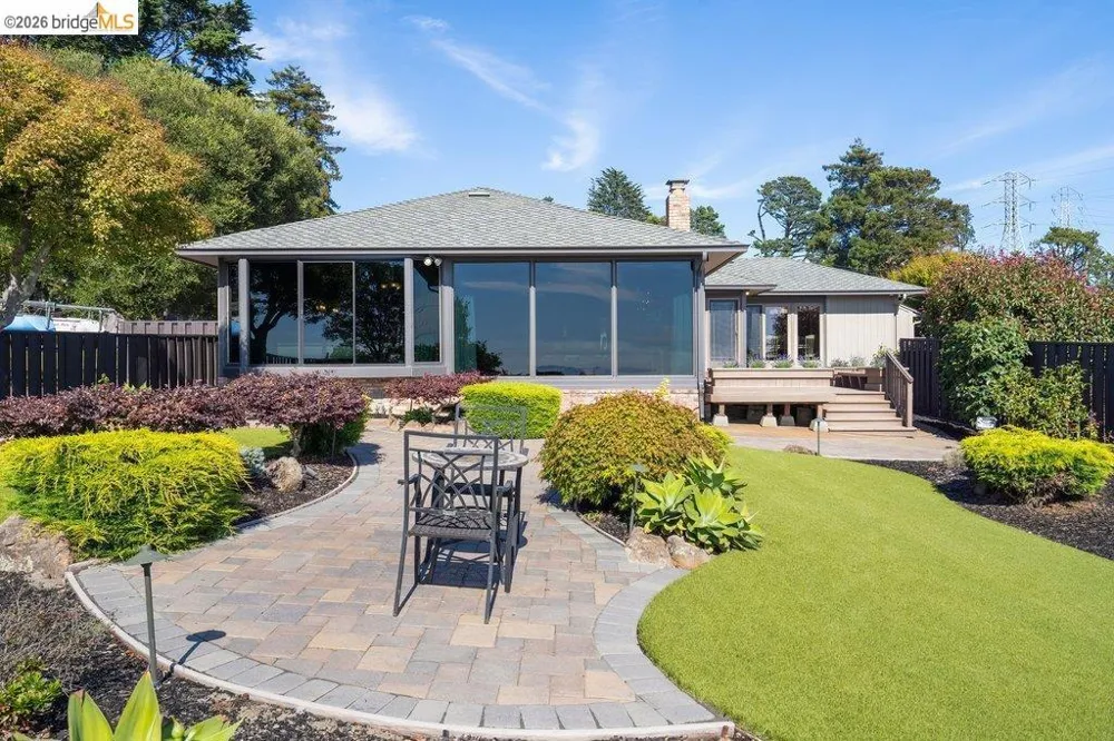 8765 Terrace Drive El Cerrito, CA 94530