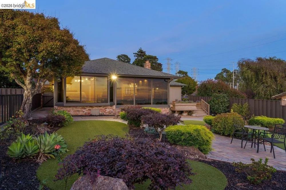 8765 Terrace Drive El Cerrito, CA 94530