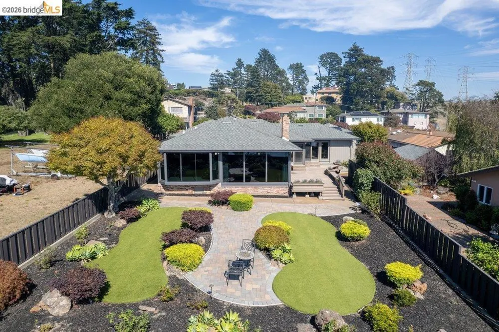 8765 Terrace Drive El Cerrito, CA 94530