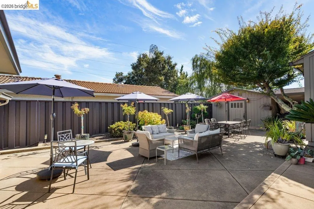 8765 Terrace Drive El Cerrito, CA 94530