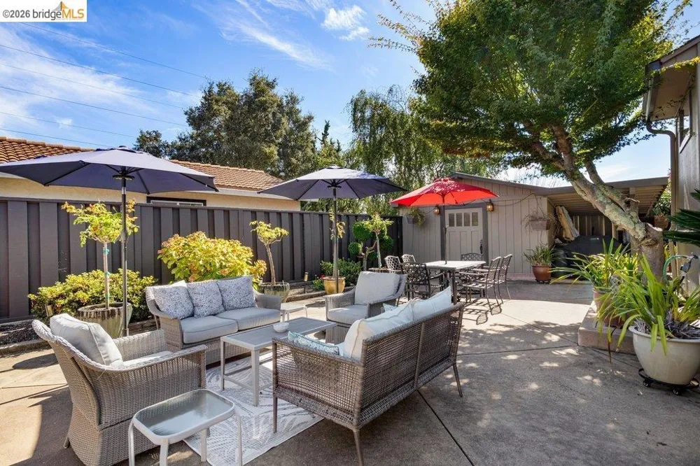 8765 Terrace Drive El Cerrito, CA 94530