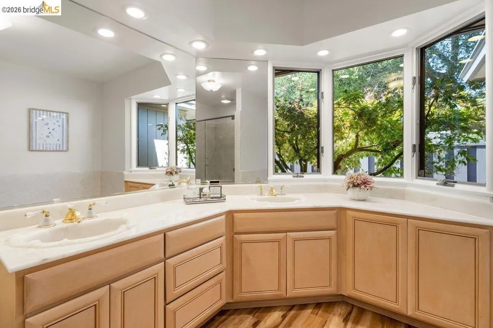 8765 Terrace Drive El Cerrito, CA 94530