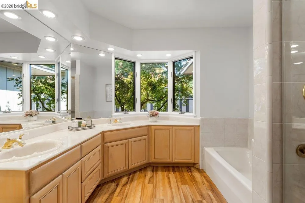 8765 Terrace Drive El Cerrito, CA 94530