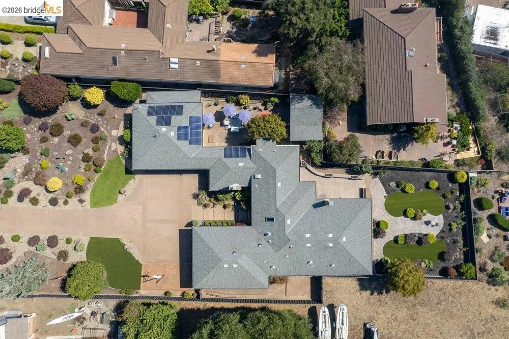 8765 Terrace Drive El Cerrito, CA 94530