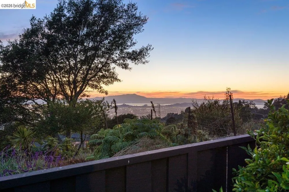 8765 Terrace Drive El Cerrito, CA 94530