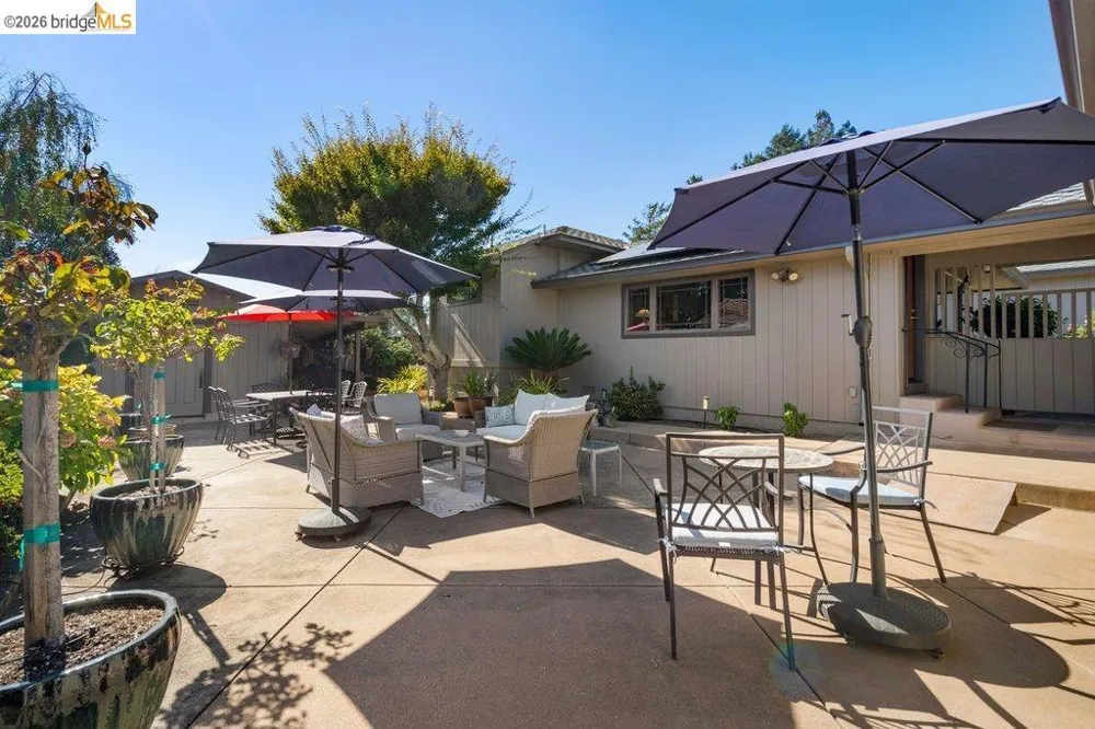 8765 Terrace Drive El Cerrito, CA 94530