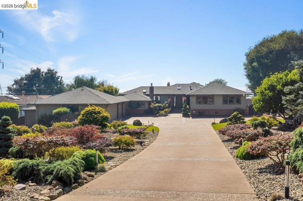 8765 Terrace Drive El Cerrito, CA 94530