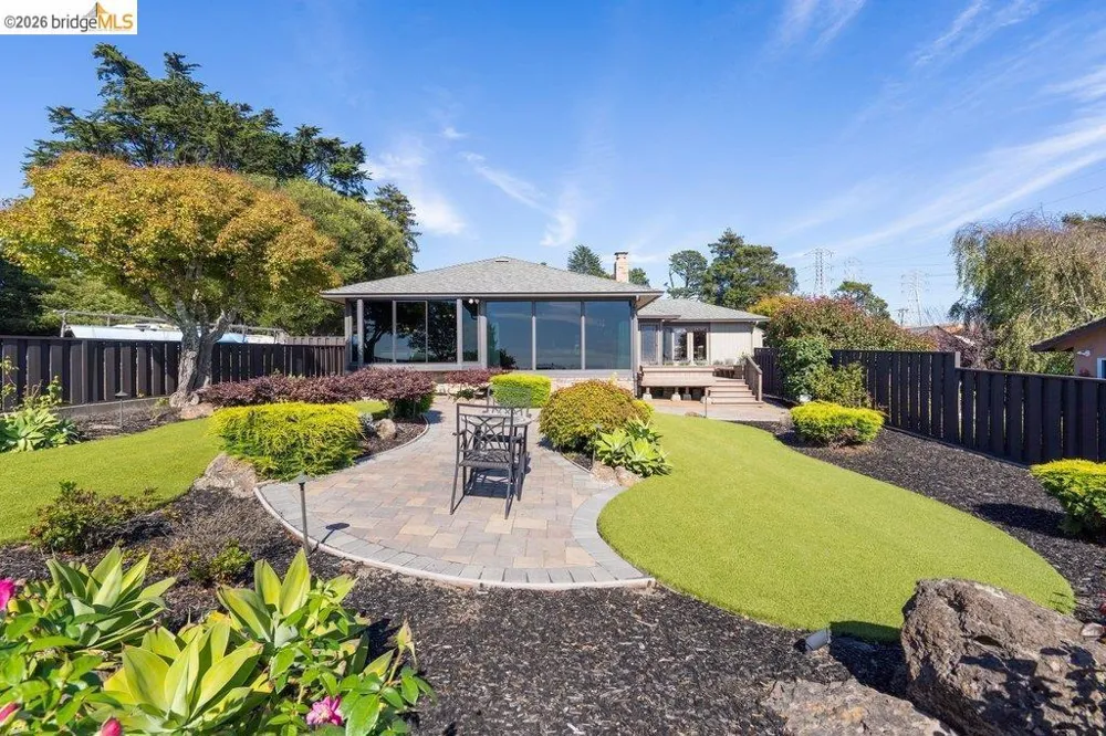 8765 Terrace Drive El Cerrito, CA 94530
