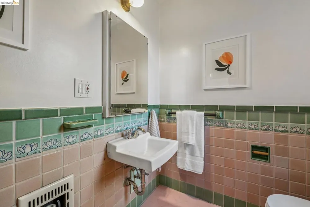 1655 Scenic Ave Berkeley, CA 94709