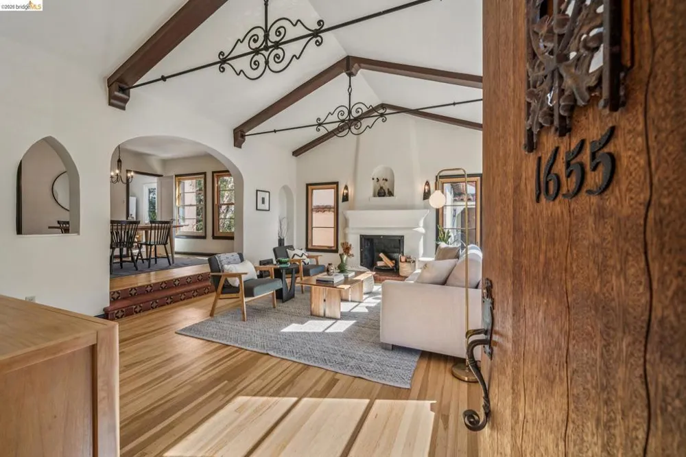 1655 Scenic Ave Berkeley, CA 94709