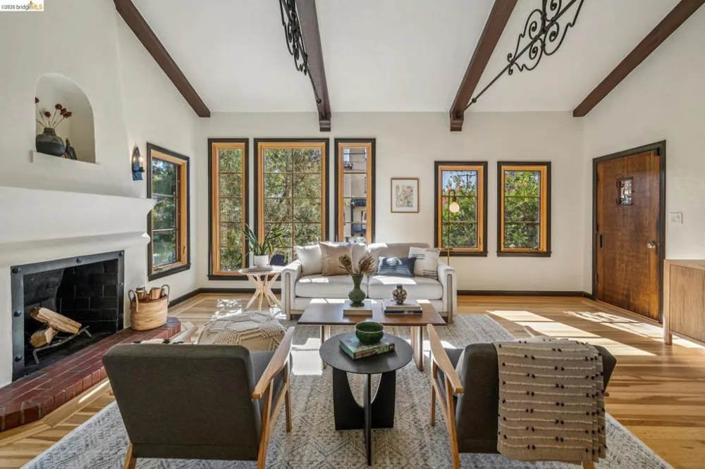 1655 Scenic Ave Berkeley, CA 94709