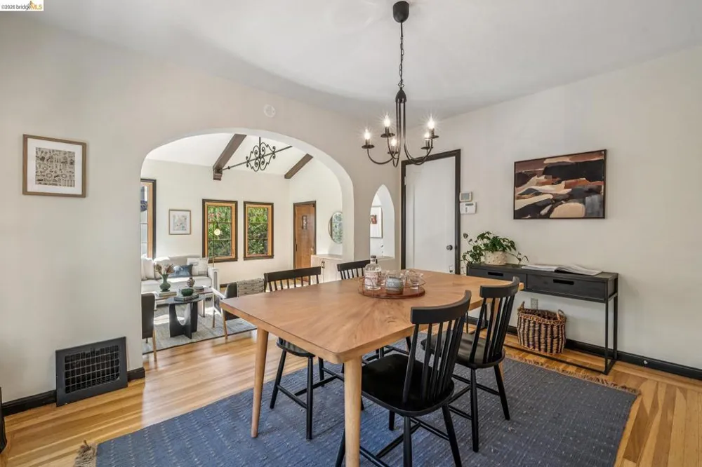 1655 Scenic Ave Berkeley, CA 94709