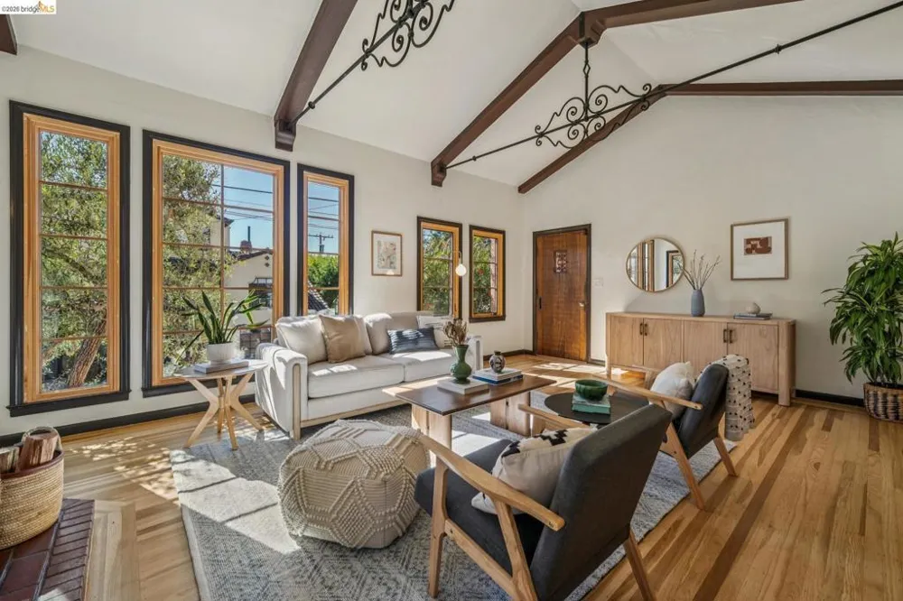 1655 Scenic Ave Berkeley, CA 94709