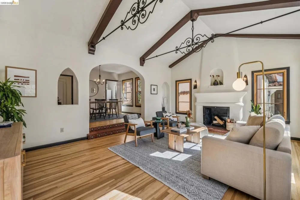 1655 Scenic Ave Berkeley, CA 94709