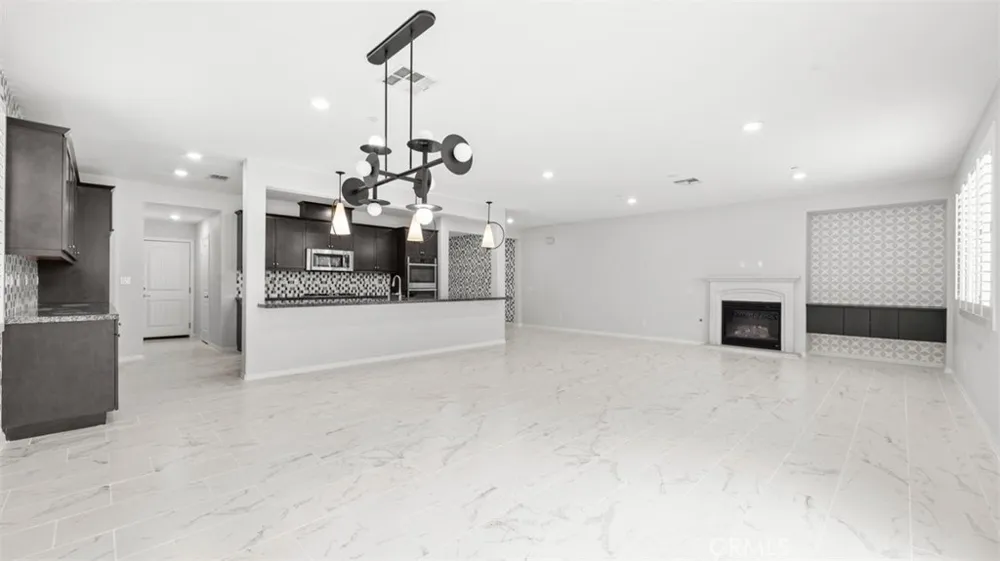 16575 Justin St Fontana, CA 92336