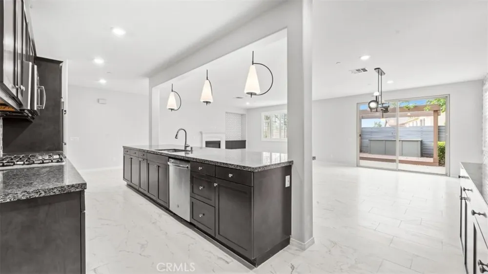 16575 Justin St Fontana, CA 92336