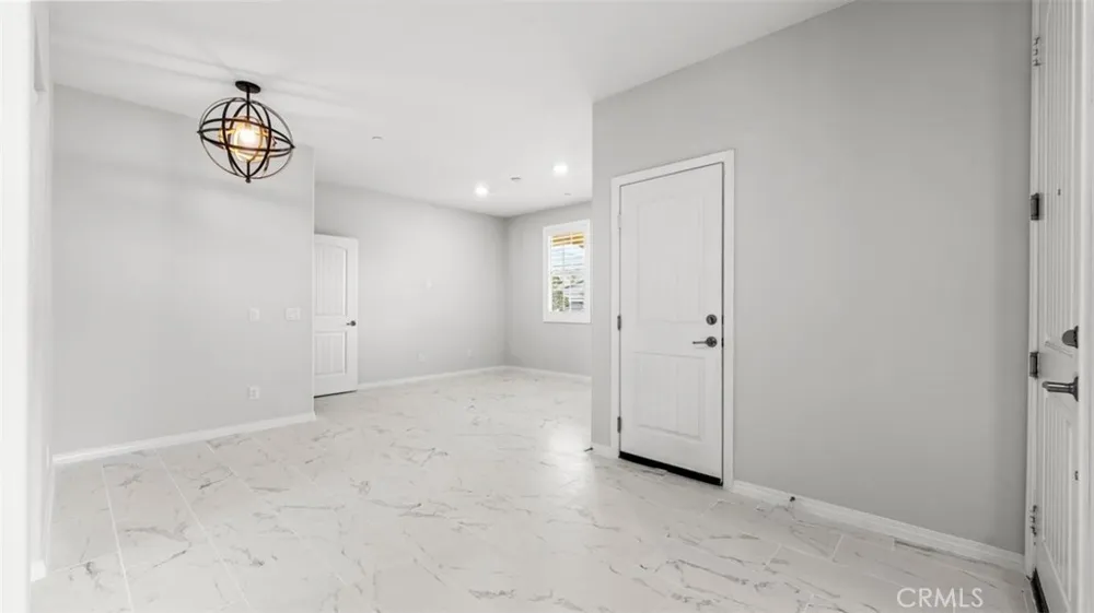 16575 Justin St Fontana, CA 92336