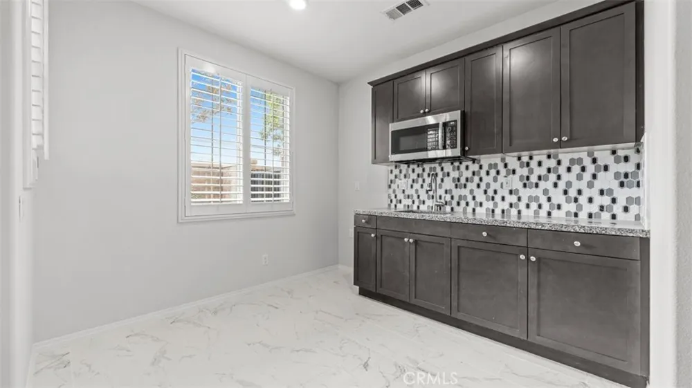 16575 Justin St Fontana, CA 92336