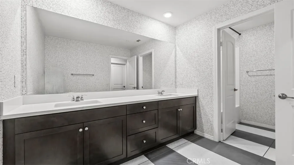16575 Justin St Fontana, CA 92336
