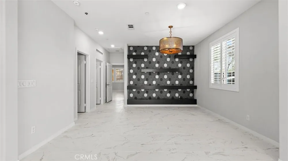 16575 Justin St Fontana, CA 92336