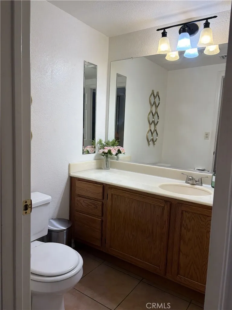 43502 11th E Lancaster, CA 93535