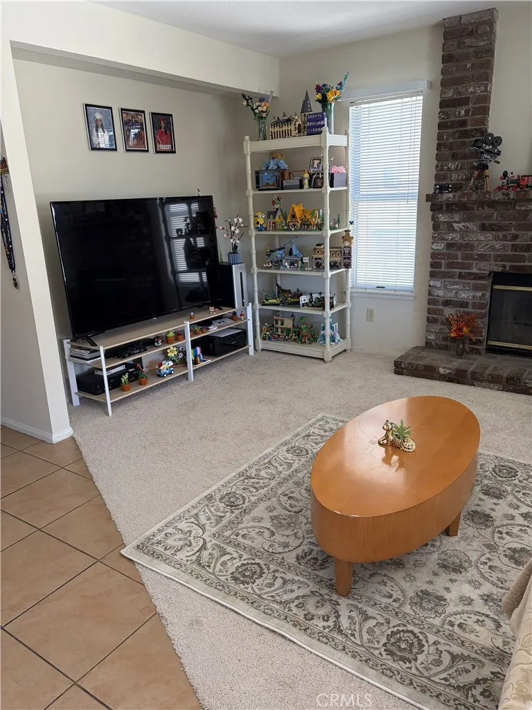 43502 11th E Lancaster, CA 93535
