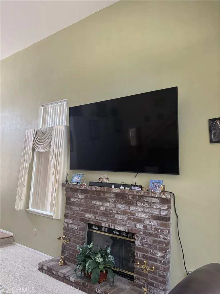 43502 11th E Lancaster, CA 93535