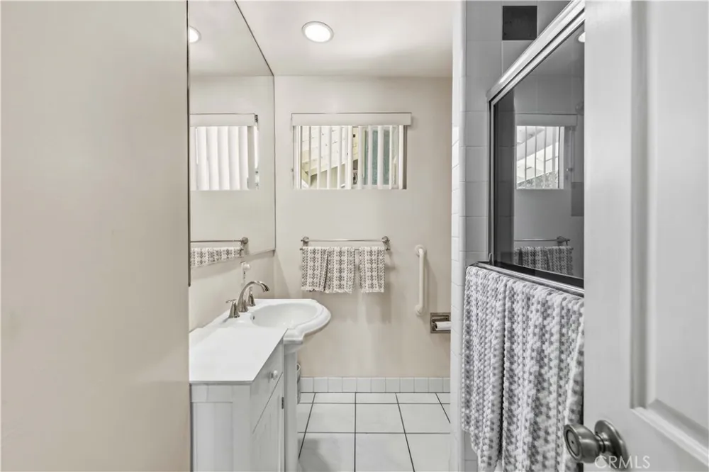 9801 Lubao Avenue Chatsworth, CA 91311