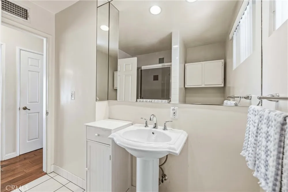 9801 Lubao Avenue Chatsworth, CA 91311