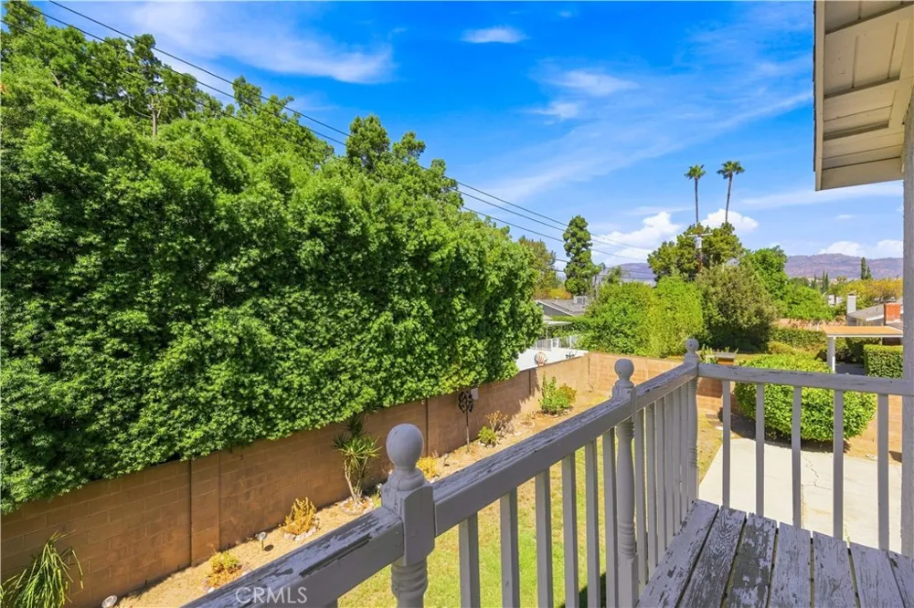 9801 Lubao Avenue Chatsworth, CA 91311