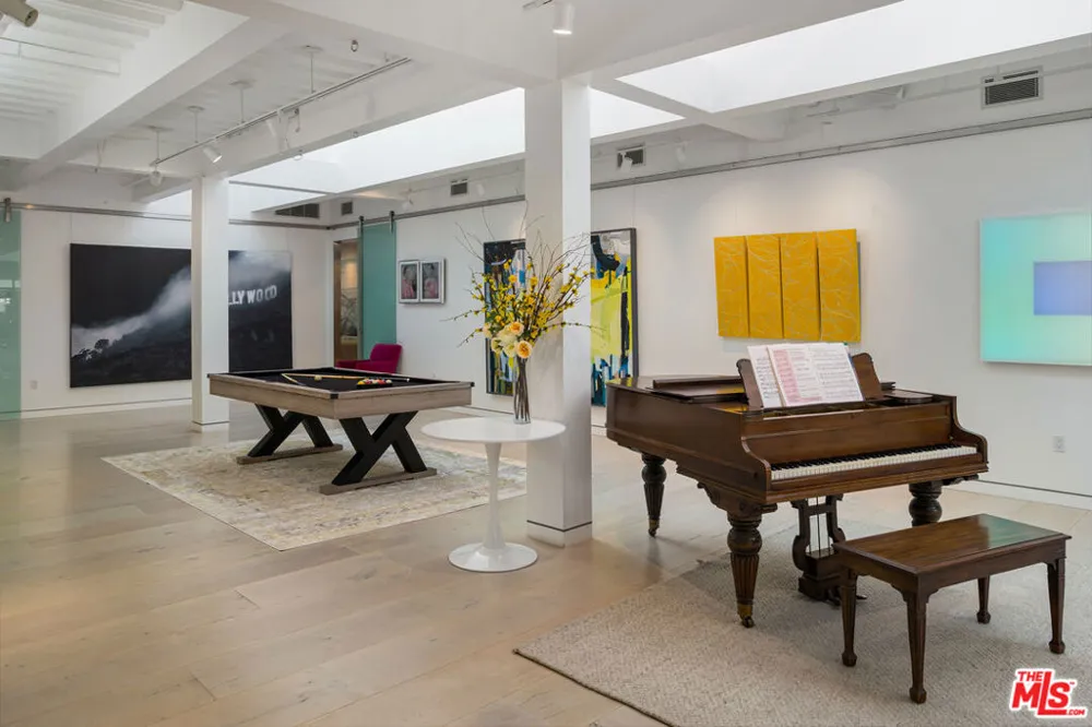 353 S Broadway #Penthouse Los Angeles, CA 90013
