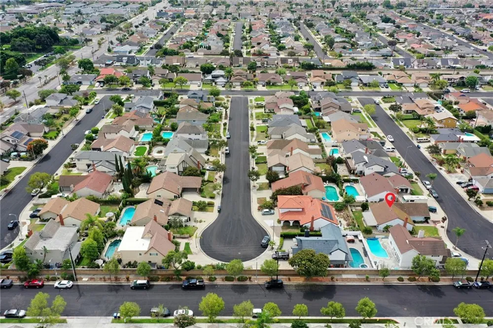 9146 Gregory Street Cypress, CA 90630