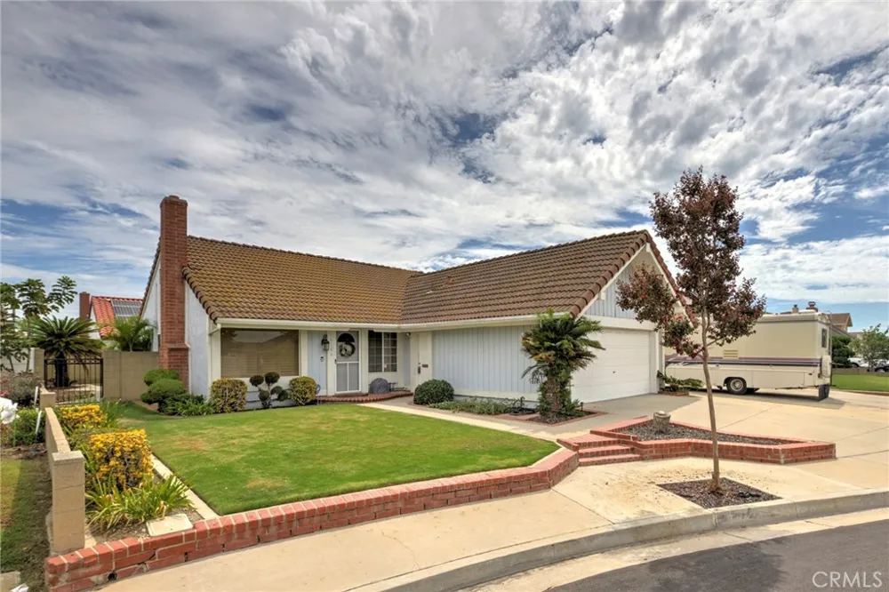 9146 Gregory Street Cypress, CA 90630