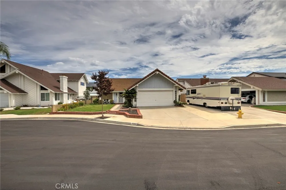 9146 Gregory Street Cypress, CA 90630