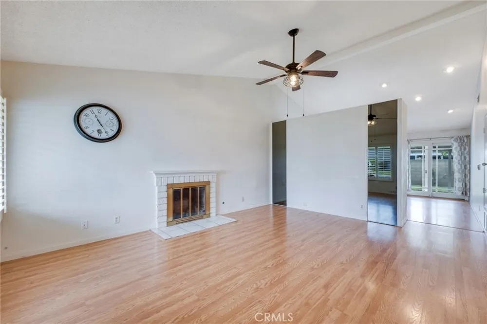 9146 Gregory Street Cypress, CA 90630