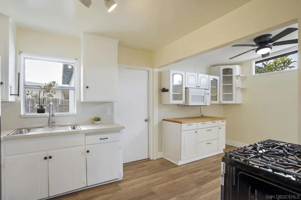 3515 Moccasin Ave San Diego, CA 92117