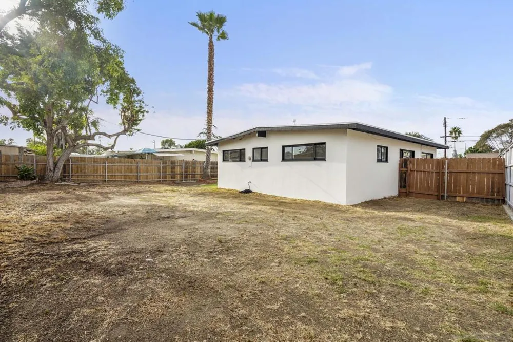 3515 Moccasin Ave San Diego, CA 92117